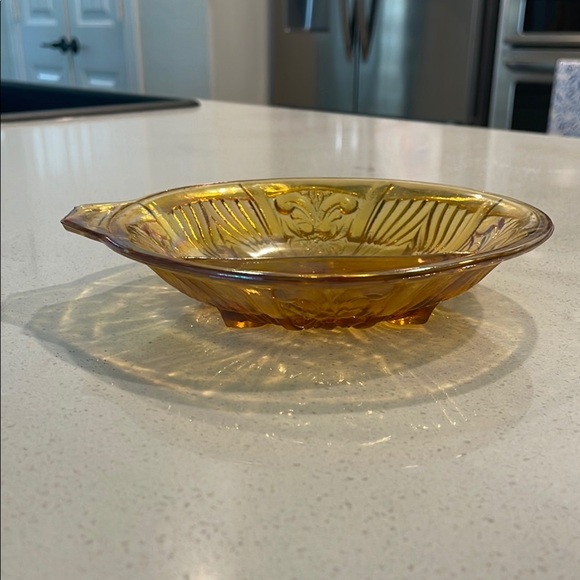 Fenton Gold Glass Art Bowl with Floral Motifs - Picture 3 of 5